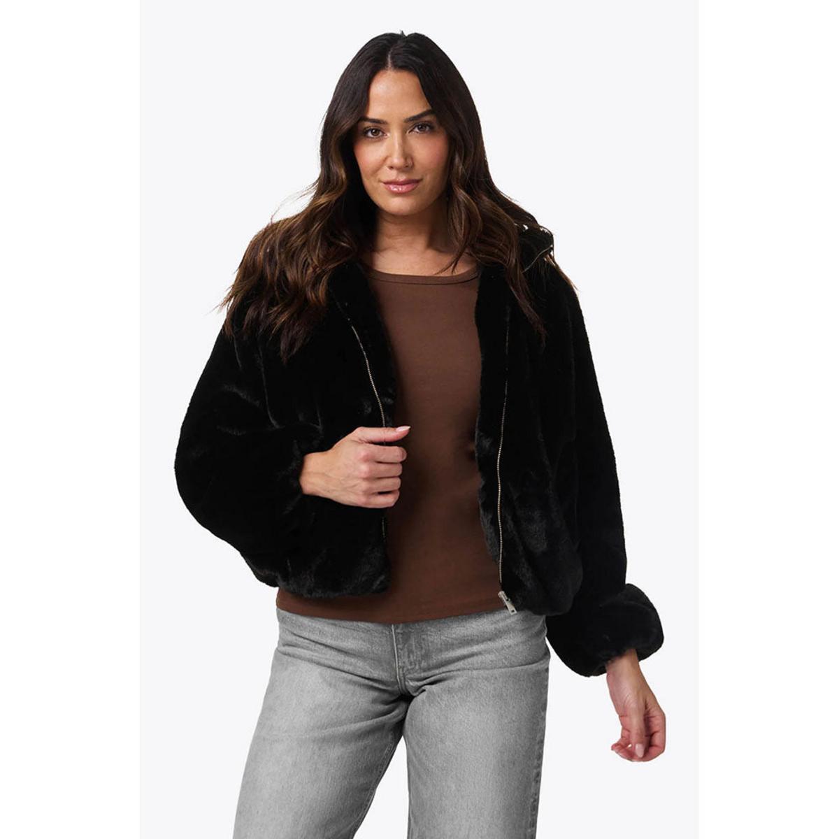 Mobile Warming Women's 7.4V Onyx Heated Jacket Mobile Warming Women's 7.4V Onyx Heated Jacket