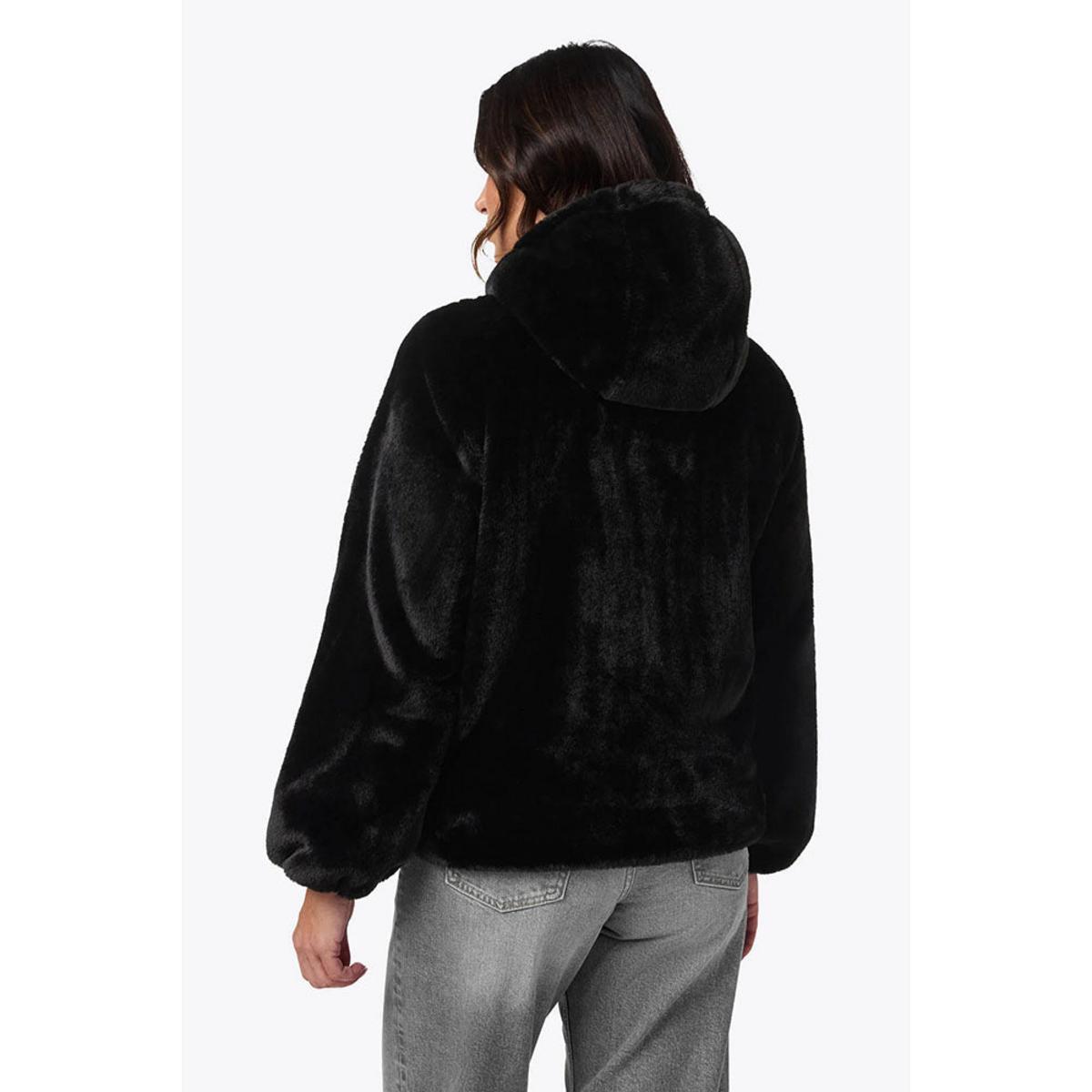Mobile Warming Women's 7.4V Onyx Heated Jacket Mobile Warming Women's 7.4V Onyx Heated Jacket