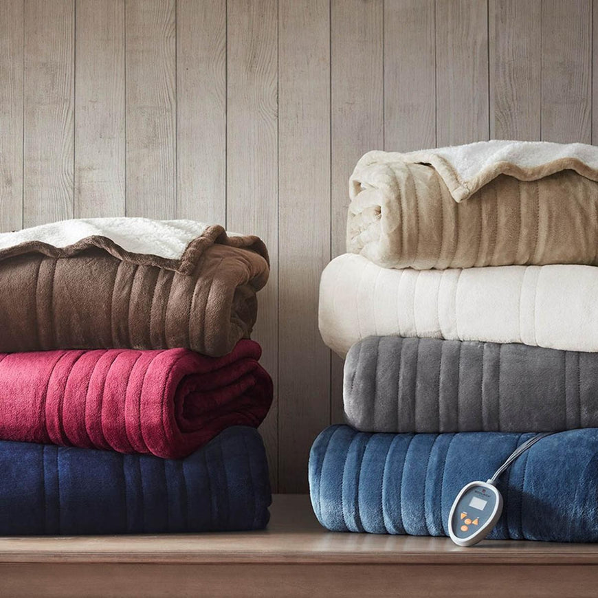 Woolrich Heated Plush to Berber Blanket - Twin
