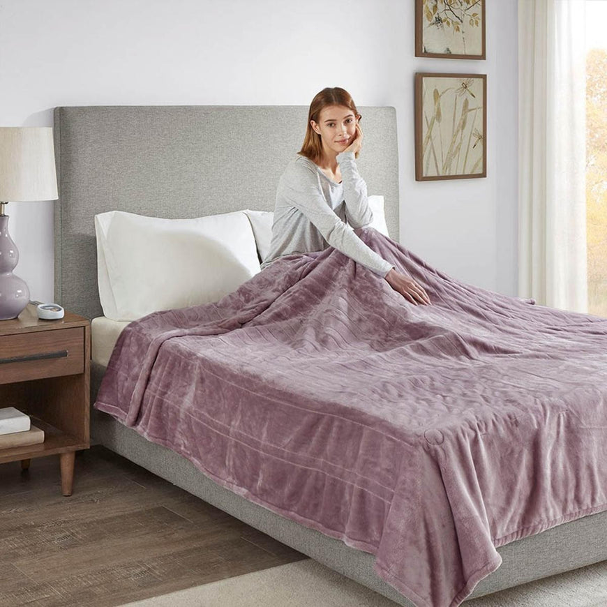 Beautyrest 100% Polyester Knitted Solid Microlight to Solid Microlight Heated Bl
